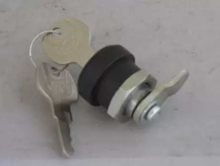 Glovebox Lock, Fiat 124/2000 All - (SKU 50-9377)